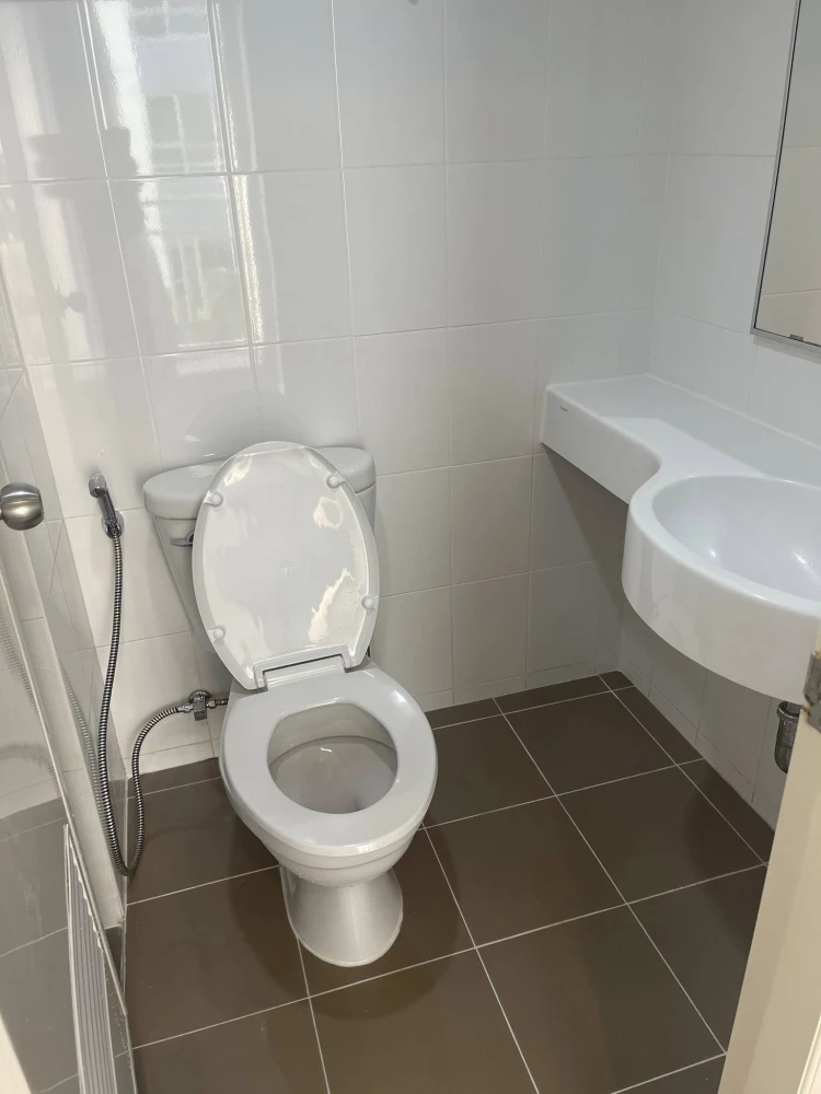 ขาย ลุมพินี อ่อนนุช 46 ตึก C2 ชั้น4 วิวสวน โปร่งโล่งสบาย ห้องสวย สะอาด เฟอร์Ikea+เครื่องใช้ไฟฟ้าครบจริง ซื้อเลย