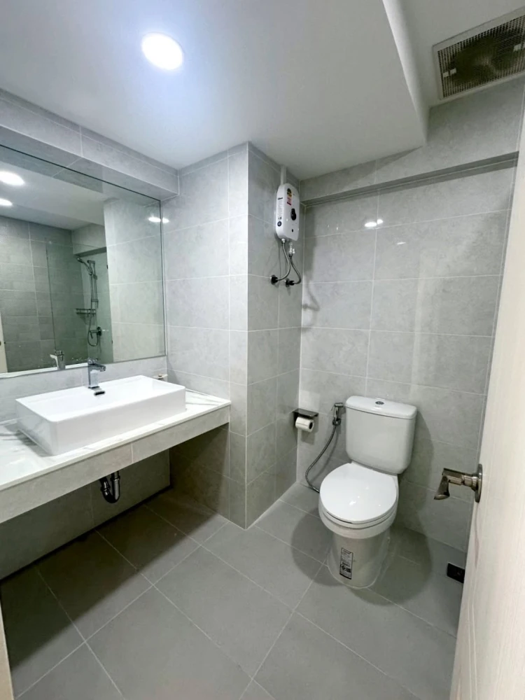 ขาย วงศ์อมาตย์ การ์เด้น บีช รีสอร์ท คอนโดมิเนียม สไตล์ Coastal Design เฟอร์ฯ ครบเซต ไม่มีห้องตรงข้าม ลมดี เป็นส่วนตัว