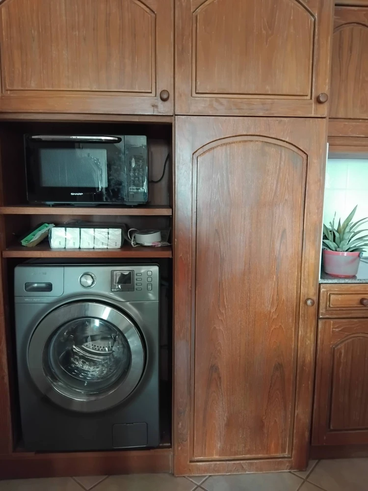 ขาย วิวทะเลจอมเทียน คอนโดมิเนียม 2 แบบ 2 ห้องนอน 2 ห้องน้ำ ชั้น 6 combine 4 ห้อง พื้นที่กว้างสุดๆ