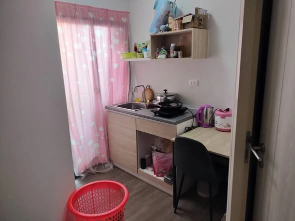 ขาย วี คอนโด ห้องพร้อมเฟอร์ มาแต่ตัวเข้าอยู่ได้เลย รีบจองเลยก่อนพลาด+++