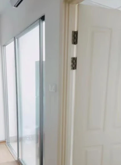 ขาย ศุภาลัย วิสต้า แยกติวานนท์ ทิศเหนือ ชั้น 25 วิวโล่ง ร่มทั้งวัน วิวเห็นสระว่ายน้ำ รถไฟฟ้า. ห้องกว้าง ภายในห้องอากาศถ่ายเทได้ดี รีบจองเลย