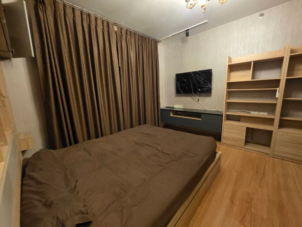 ขาย ศุภาลัย เวอเรนด้า รัชวิภา-ประชาชื่น ห้องหัวนอน ห้องสุดท้าย ทั้ง 2 ห้องนอน ไม่ติดกับห้องใด ๆ เป็นส่วนตัวสุดๆ