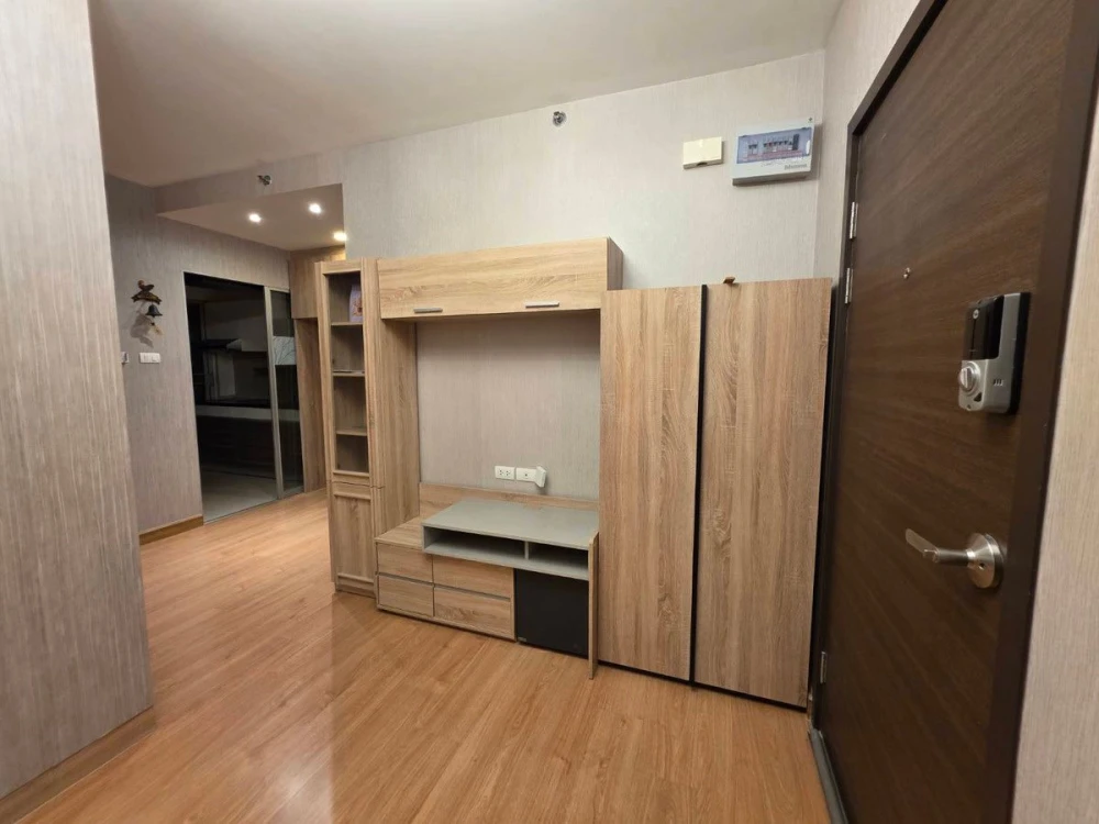 ขาย ศุภาลัย เวอเรนด้า รัชวิภา-ประชาชื่น ห้องหัวนอน ห้องสุดท้าย ทั้ง 2 ห้องนอน ไม่ติดกับห้องใด ๆ เป็นส่วนตัวสุดๆ