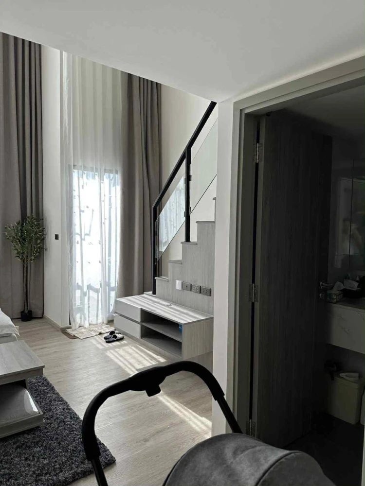 ขาย ออริจิ้น ปลั๊ก แอนด์ เพลย์ สิรินธร สเตชั่น ห้อง 2 ชั้น พร้อมเครื่องใช้ไฟฟ้าครบครัน จองก่อนได้ก่อน