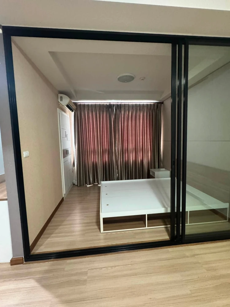 ขาย เจ คอนโด สาทร-กัลปพฤกษ์ ห้องชั้นสูง วิวสวย เห็นเมือง ห้องนอน มีบิ้วอินติดแผ่นซับเสียง กันเสียงอย่างดี รีบจองเลย