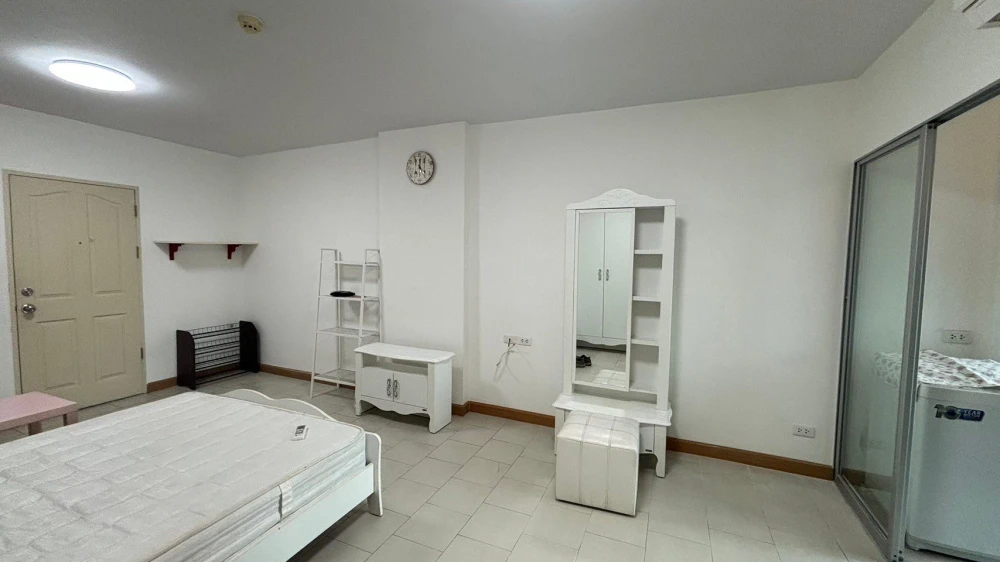 ขาย เช่า คอนโด ศุภาลัย ซิตี้ รีสอร์ต รัชดา-ห้วยขวาง ห้องสตูดิโอ เฟอร์ครบ ห้องโทนขาวสบายตา ราคาสบายใจ