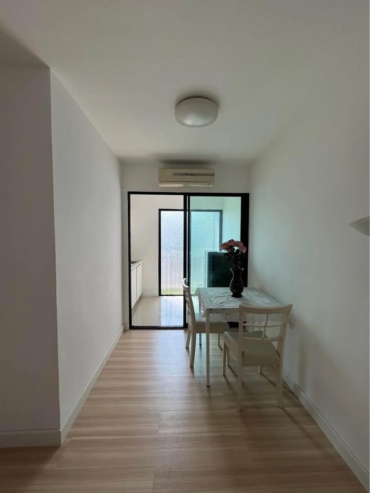 ขาย เช่า ไอคอนโด งามวงศ์วาน  1 ห้องนอน 1 ห้องน้ำ ชั้น 4 วิวสวน เฟอร์นิเจอร์ พร้อม build-in จองเลย อย่ารอช้า