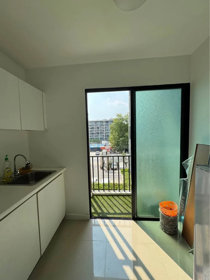 ขาย เช่า ไอคอนโด งามวงศ์วาน  1 ห้องนอน 1 ห้องน้ำ ชั้น 4 วิวสวน เฟอร์นิเจอร์ พร้อม build-in จองเลย อย่ารอช้า