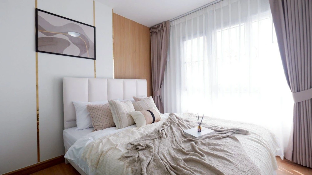 For sale: Den Vibhavadi, 6th floor, Building B. Unobstructed view. Beautifully decorated and fully functional. Book now!