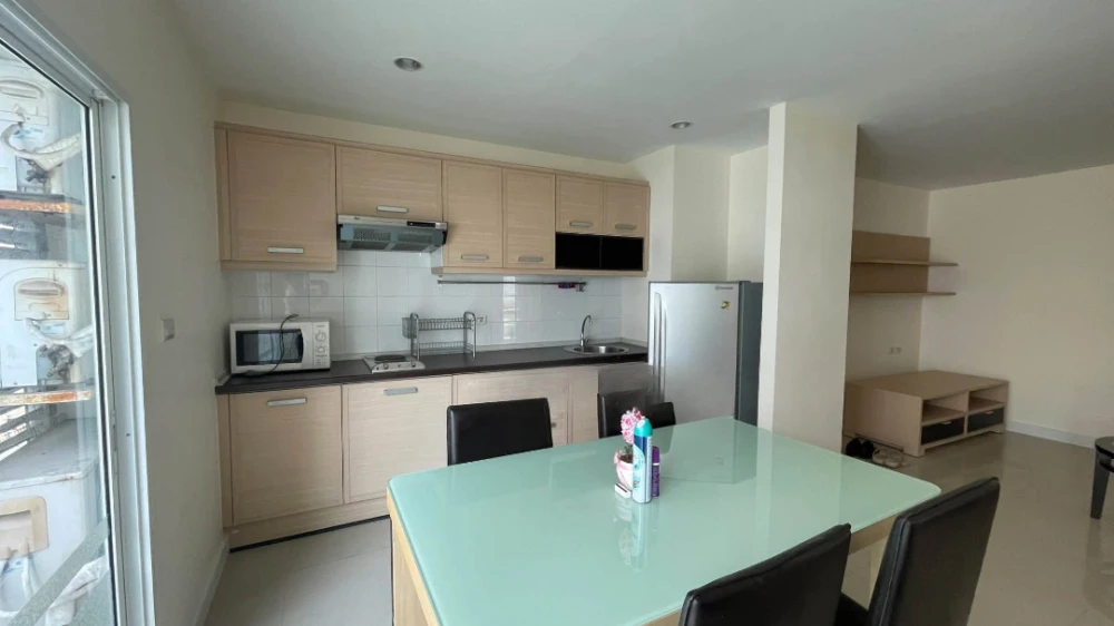 ขาย เมโทร พาร์ค สาทร ชั้น 5 ลมพัดสบาย พื้นที่กว้างขวาง อยู่สบาย ไม่อึดอัด รีบจองเลยจ้า