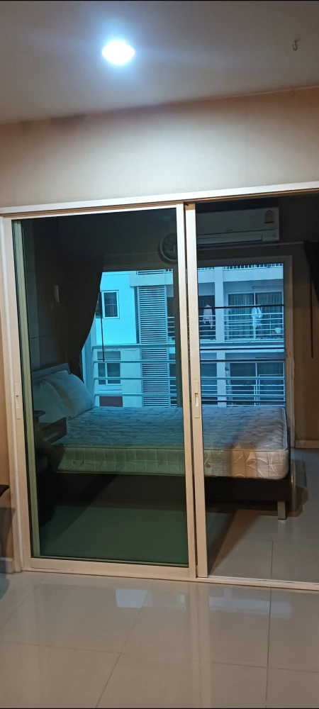 ขาย เมโทร พาร์ค สาทร ตึก C ชั้น 3 วิวสระว่ายน้ำ พร้อมเฟอร์นิเจอร์ สนใจจองเลย