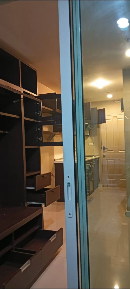 ขาย เมโทร พาร์ค สาทร ตึก C ชั้น 3 วิวสระว่ายน้ำ พร้อมเฟอร์นิเจอร์ สนใจจองเลย