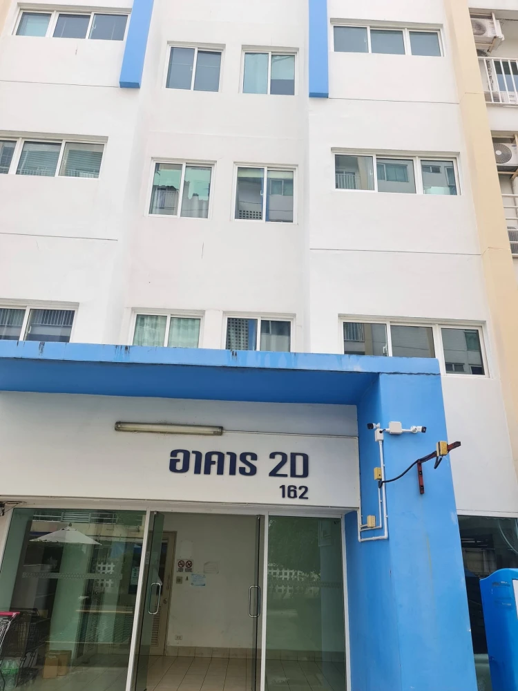 ขาย เมโทร พาร์ค สาทร 2-1 ห้องอยู่ชั้น 2 ห้องอยู่สบายไม่อึดอัด มาแต่ตัวเข้าอยู่ได้เลย