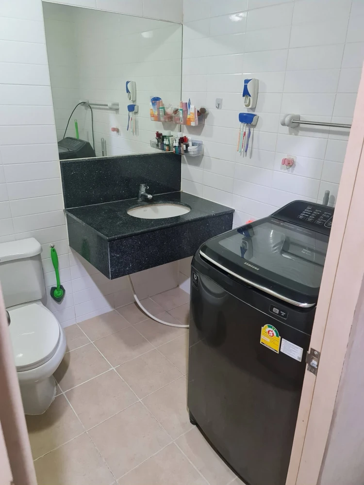 ขาย เมโทร พาร์ค สาทร 2-1 ห้องอยู่ชั้น 2 ห้องอยู่สบายไม่อึดอัด มาแต่ตัวเข้าอยู่ได้เลย