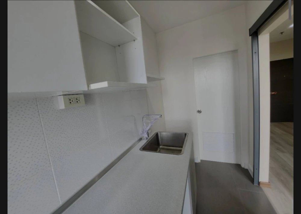 ขาย เมโทร สกาย ประชาชื่น ดีไซน์ทันสมัย ​​ระเบียงระบายอากาศดีเยี่ยม ได้วิวเมืองเริ่ดๆ จองเลยอย่าลังเล