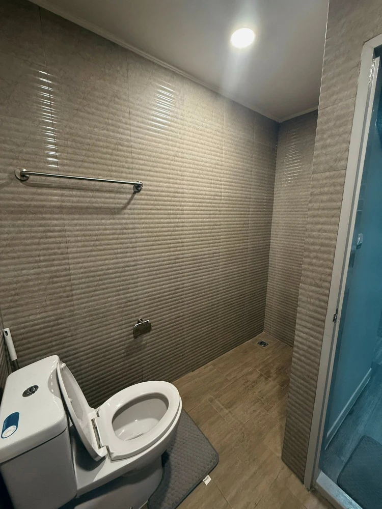 ขาย เอ สเปซ เกษตร ชั้น 3 ฝั่งสระว่ายน้ำ บรรยากาศสุดชิล เฟอร์ + เครื่องใช้ไฟฟ้า (ให้หมดค่ะ) รีบจองเลย