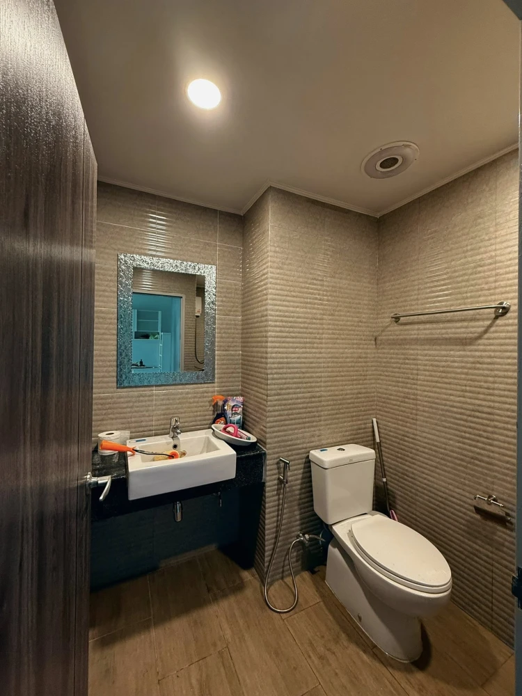 ขาย เอ สเปซ เกษตร ชั้น 3 ฝั่งสระว่ายน้ำ บรรยากาศสุดชิล เฟอร์ + เครื่องใช้ไฟฟ้า (ให้หมดค่ะ) รีบจองเลย