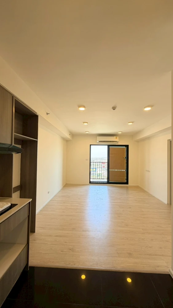 ขาย เอ สเปซ 1 เมกะบางนา  ห้องกว้างขวางอยู่สบาย ชั้นสูงลมดี ห้องทิศเหนือ จองเลย