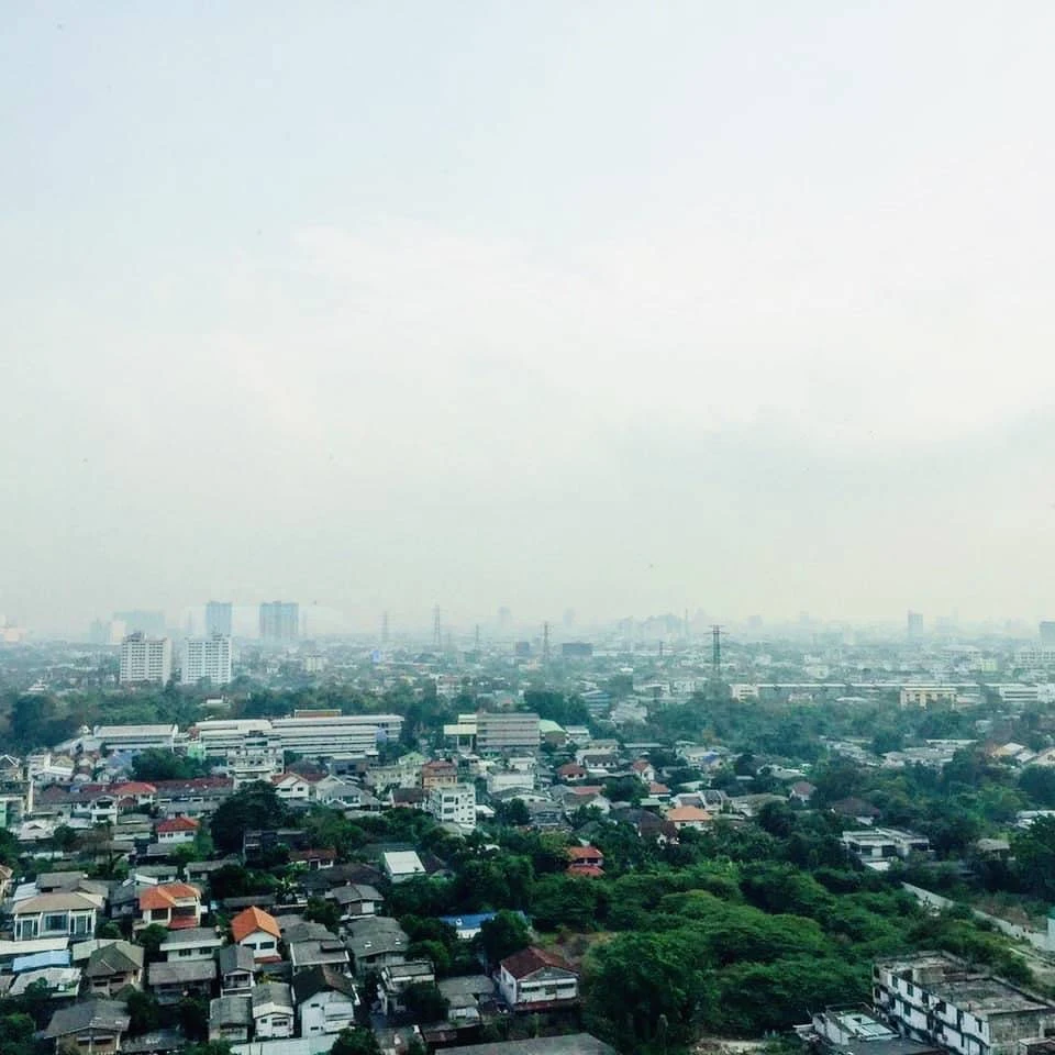ขาย แอสไปร์ รัชดา-วงศ์สว่าง ได้วิวเมืองสวยจากมุมสูง ชั้น 21 แต่งวอลเปเปอร์ทั้งห้อง รีบจองให้ไว