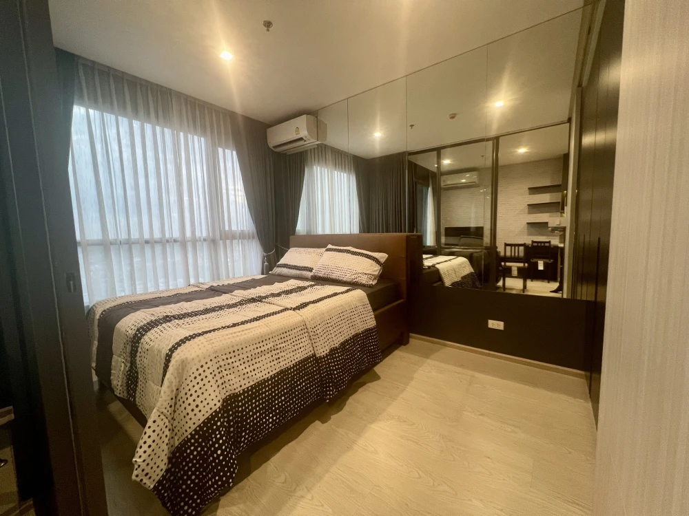 ขาย โกรว รัตนาธิเบศร์ ห้องตกแต่งเสร็จหมดแล้ว เฟอร์นิเจอร์บิวท์อินแน่นๆ พร้อมเข้าอยู่ได้เลย