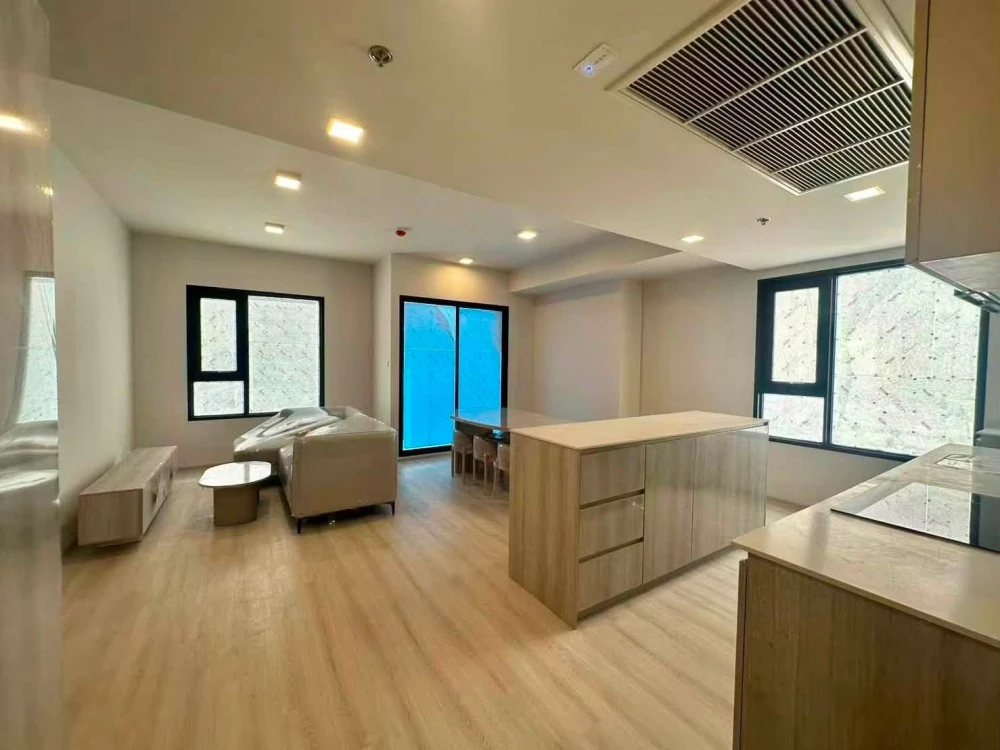 ขาย โค้บบ์ รัชดา-พระราม 9 ห้องใหญ่อลังเวอร์ มี 4 ห้องนอน 5 ห้องน้ำ พื้นที่กว้างสุดยอด รีบจองให้ไว