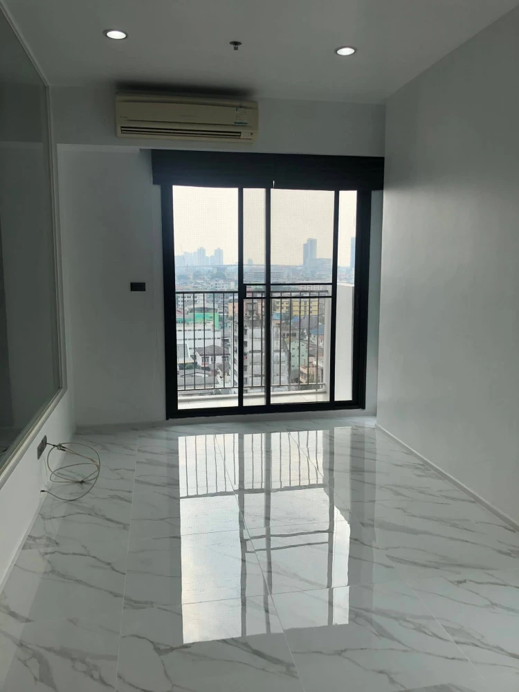 ขาย ให้เช่า คอนโดติด BTS แนะนำค่ะ ที่ Fuse สาทร-ตากสิน ห้องอยู่สบายไม่อึดอัด ปูพื้นลายหินอ่อนอย่างดี ห้ามพลาด