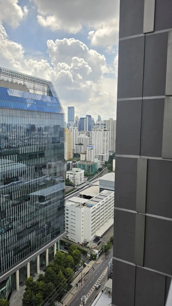 ขาย ให้เช่า คอนโด ดิ แอดเดรส อโศก ห้องสวย น่าอยู่มาก ทุกอย่างครบครัน ใกล้ MRT เพชรบุรี สะดวกสุดๆ รีบเลย