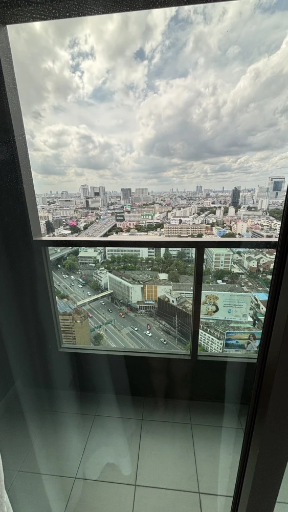 ขาย ให้เช่า!! คอนโด ลุมพินี สวีท ดินแดง-ราชปรารภ ชั้น 26 ห้องสวยมาก เฟอร์นิเจอร์ครบครัน พร้อมเข้าอยู่ รีบจองด่วน!!