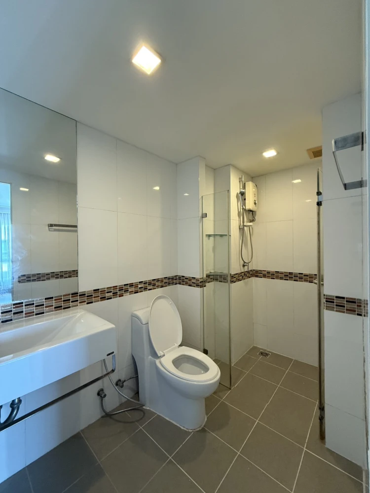 ขาย ให้เช่า คอนโด แอดเดอร่า แจ้งวัฒนะ 2 ห้องนอน 2 ห้องน้ำ วิวสระว่ายน้ำ จองเลยจ้า พลาดไม่ได้