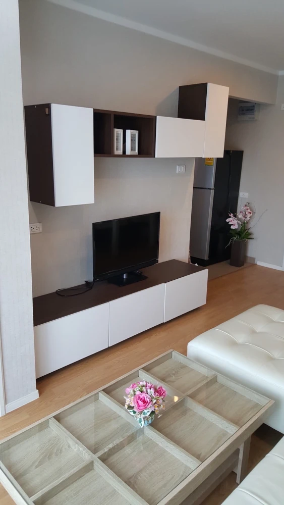 ขาย ให้เช่า!! คอนโด ไลฟ์ สุขุมวิท 48 ชั้น 4 ห้องสวย วิวสระว่ายน้ำ ห้องพร้อมอยู่ สิ่งอำนวยความสะดวกครบ รีบมาจอง!!