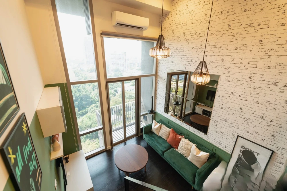ขาย ให้เช่า!! คอนโด ไอดีโอ มอร์ฟ 38 ชั้น 9 ห้องสวย เฟอร์นิเจอร์ครบพร้อมเข้าอยู่ ห้ามพลาด!!