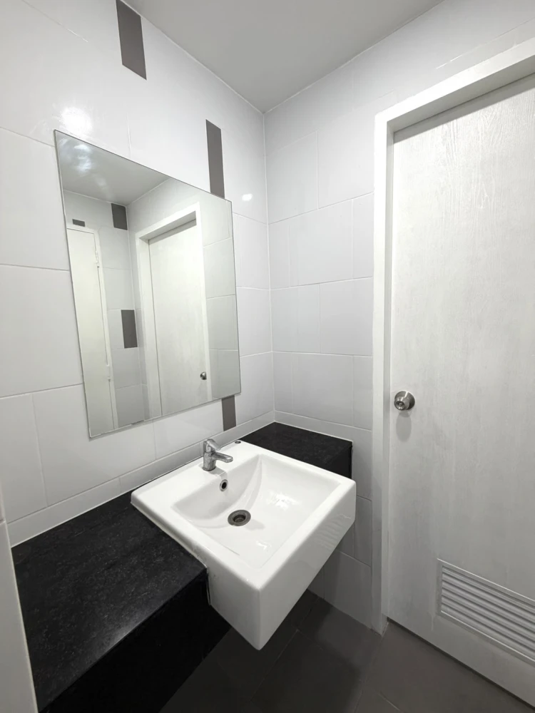 ขาย ให้เช่า นิช ไอดี ปากเกร็ด สเตชั่น ห้องมุม วิวสวน 54.24 ตร.ม. built-in ทั้งห้อง รีบจับจองเลยจ้า