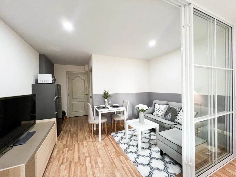 ขาย ให้เช่า รีเจ้นท์ โฮม 12 ลาดพร้าว 41 ห้องอยู่ชั้น 6 ติดลิฟต์+บันไดหนีไฟ+ห้องทิ้งขยะ ลมเย็นมาก ไม่เปิดแอร์ก็เย็นในวันที่ร้อนจัด ประหยัดไฟไปได้เยอะ