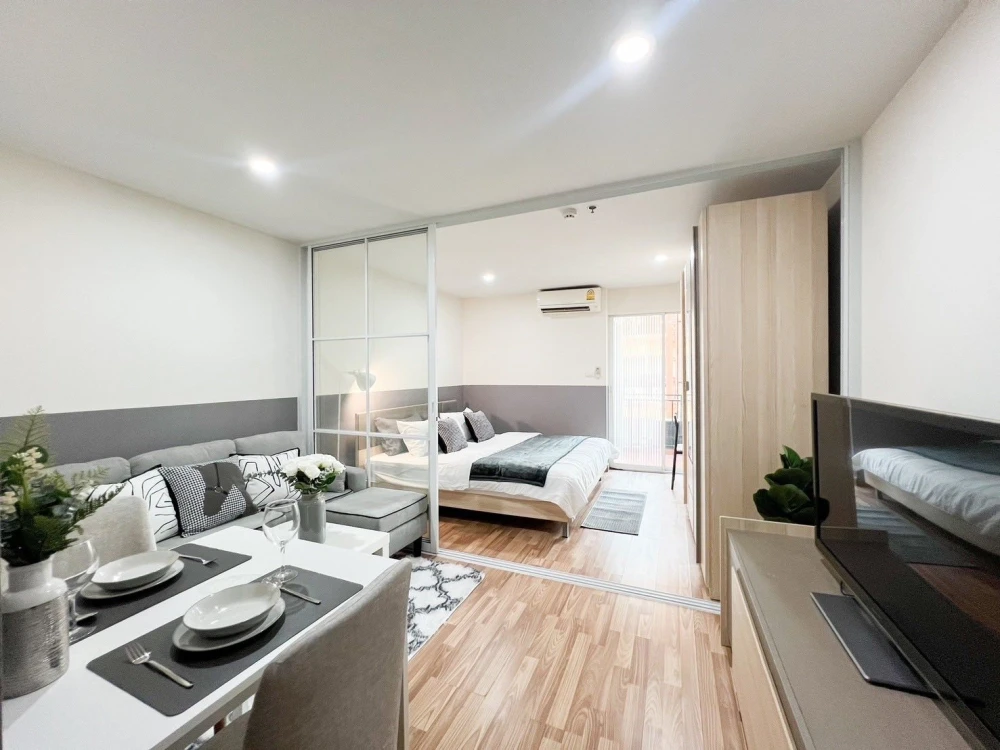 ขาย ให้เช่า รีเจ้นท์ โฮม 12 ลาดพร้าว 41 ห้องอยู่ชั้น 6 ติดลิฟต์+บันไดหนีไฟ+ห้องทิ้งขยะ ลมเย็นมาก ไม่เปิดแอร์ก็เย็นในวันที่ร้อนจัด ประหยัดไฟไปได้เยอะ