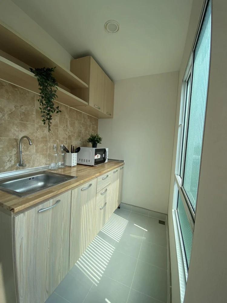 ขาย ให้เช่า รีเจ้นท์ โฮม 12 ลาดพร้าว 41 ห้องอยู่ชั้น 6 ติดลิฟต์+บันไดหนีไฟ+ห้องทิ้งขยะ ลมเย็นมาก ไม่เปิดแอร์ก็เย็นในวันที่ร้อนจัด ประหยัดไฟไปได้เยอะ