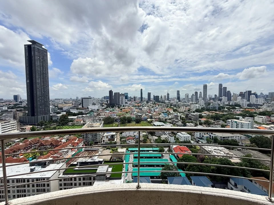 ขาย ให้เช่า ศุภาลัย เพลส สุขุมวิท 39 ห้องพร้อมอยู่ เฟอร์นิเจอร์พร้อมอยู่ อย่ารอช้า