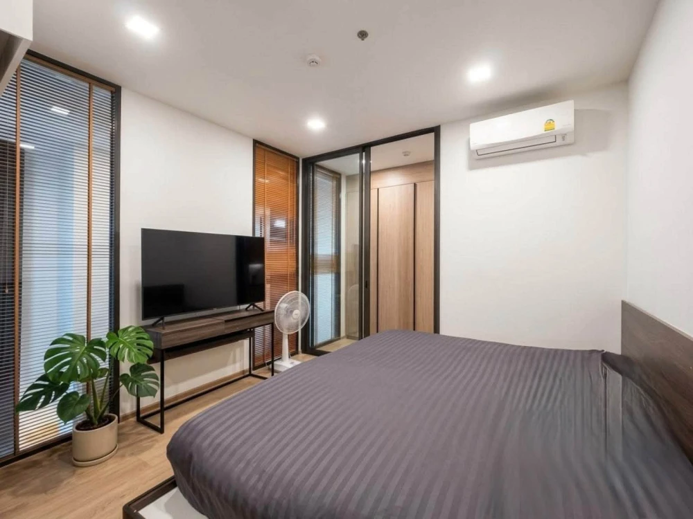 ขาย ให้เช่า เซ็นทริค รัชโยธิน วิวสวนโครงการและรถไฟฟ้า ห้อง duplex เพดานสูง 6.2 เมตร ห้องสวย ต้องจอง