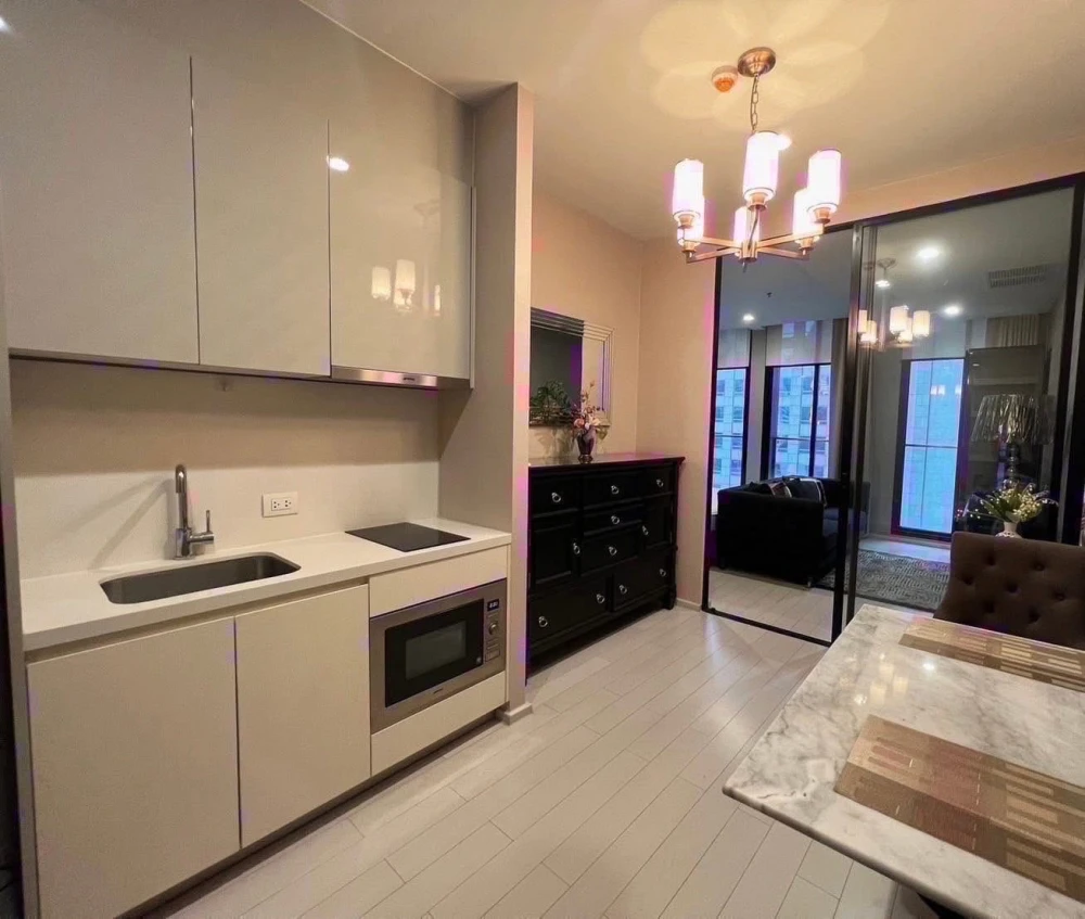 ขาย ให้เช่า โนเบิล เพลินจิต ชั้น 14  ห้องกว้าง อยู่สบาย มาพร้อมการตกแต่งที่ครบครัน จองเลยจ้า