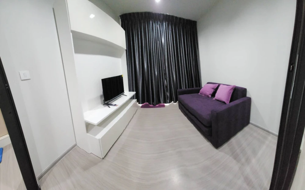 ขาย ให้เช่า ไลฟ์ สาทร - เซียร์ร่า ห้องกว้างขวาง กั้นเป็นสัดส่วน เดินทางสะดวก ไม่จองคือพลาด
