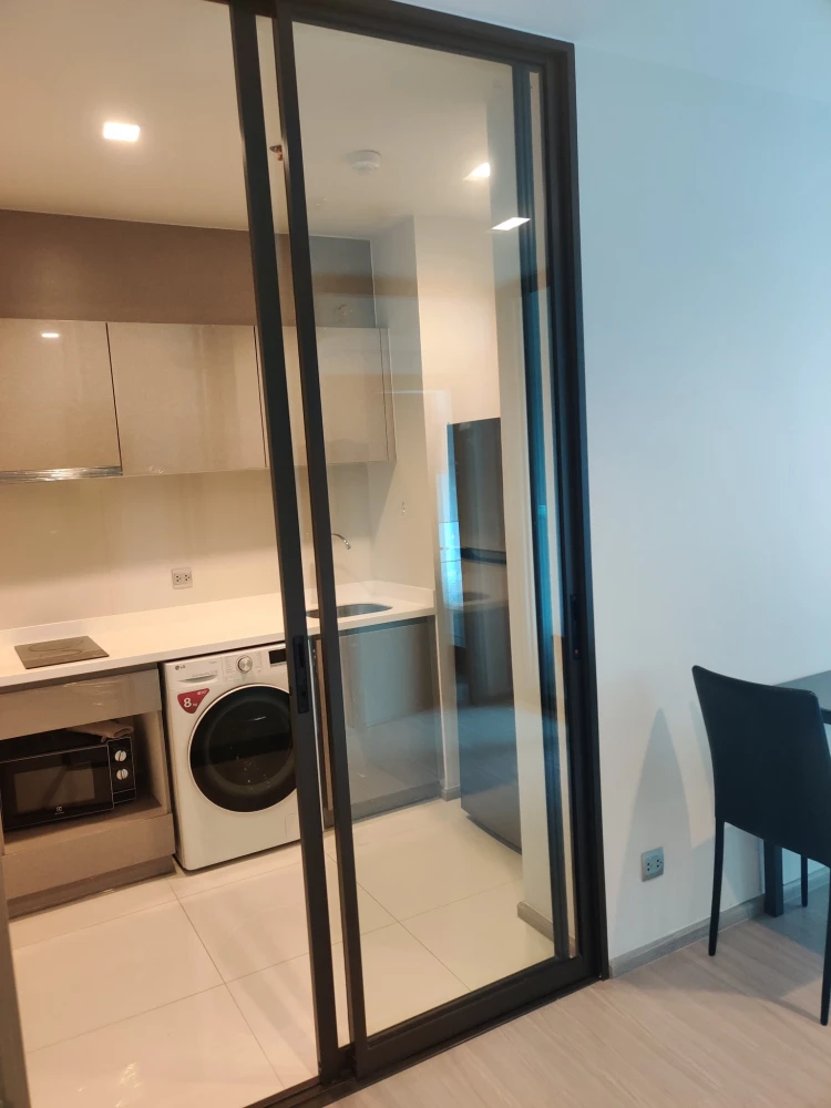 ขาย ให้เช่า ไลฟ์ อโศก-พระราม 9 ห้องสวยมาก ห้องแยกเป็นสัดส่วนดีสุดๆ วิวก็ปัง รีบย้ายเลยนะ ห้ามพลาด