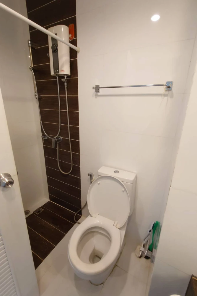 ขาย ให้เช่า A Space Me Bangna ห้องสตูดิโอ มาพร้อมสิ่งอำนวยความสะดวกครบครัน หิ้วกระเป๋าเข้าอยู่ได้เลยจ้า