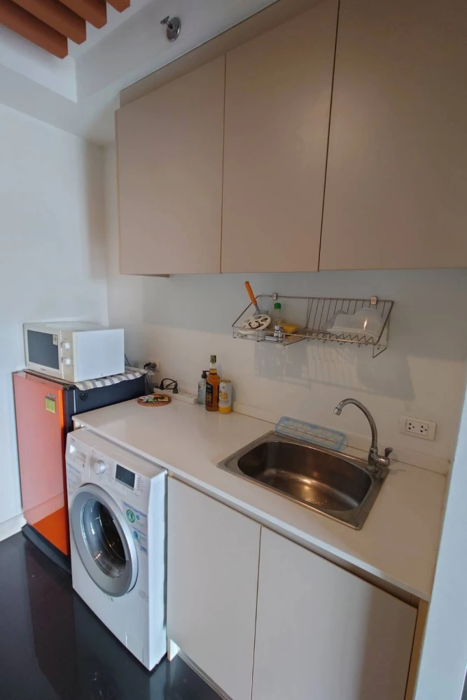 ขาย ให้เช่า A Space Me Bangna ห้องสตูดิโอ มาพร้อมสิ่งอำนวยความสะดวกครบครัน หิ้วกระเป๋าเข้าอยู่ได้เลยจ้า