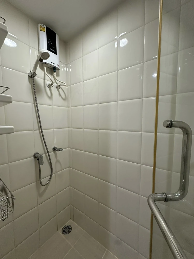 ขาย ให้เช่า Baan Navatara ห้องน่าอยู่ ทำเลดี มาพร้อมเฟอร์นิเจอร์และเครื่องใช้ไฟฟ้าครบครัน จองเลย