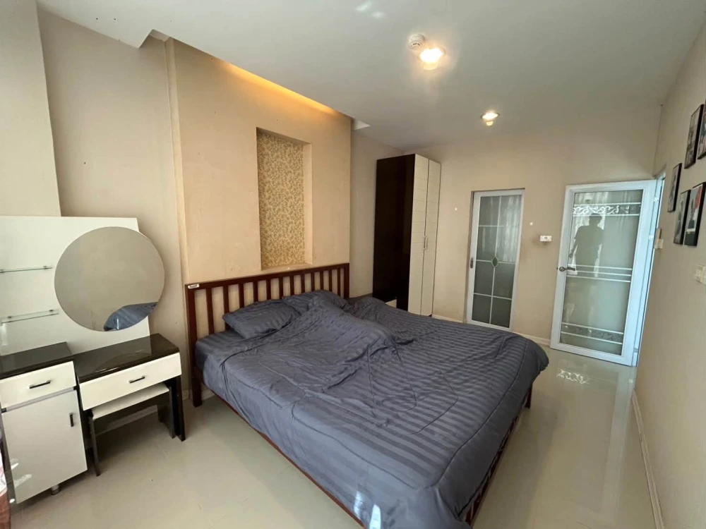 ขาย ให้เช่า CC Condominium 1 1 ห้องนอน 1 ห้องน้ำ มาพร้อมเฟอร์นิเจอร์ครบครัน วิวเมือง จองเลย