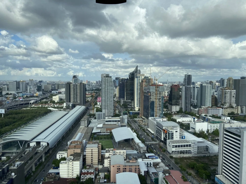 ขาย ให้เช่า Circle 2 Living Prototype เห็นวิวเมือง ตกแต่งครบครัน พื้นที่ใช้สอยเยอะ พร้อมเข้าอยู่ได้ทันที