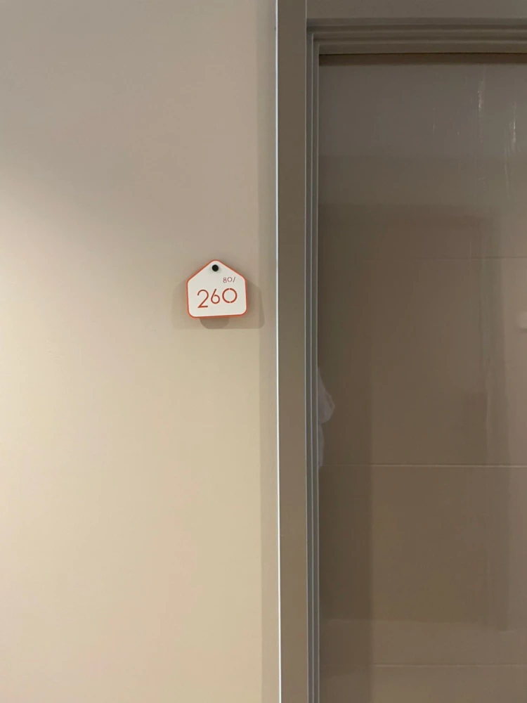 ขาย ให้เช่า dcondo Hideaway Rangsit ห้องพร้อมอยู่ เฟอร ์เครื่องใช้ไฟฟ้าครบ มาแต่ตัวเข้าอยู่ได้เลย