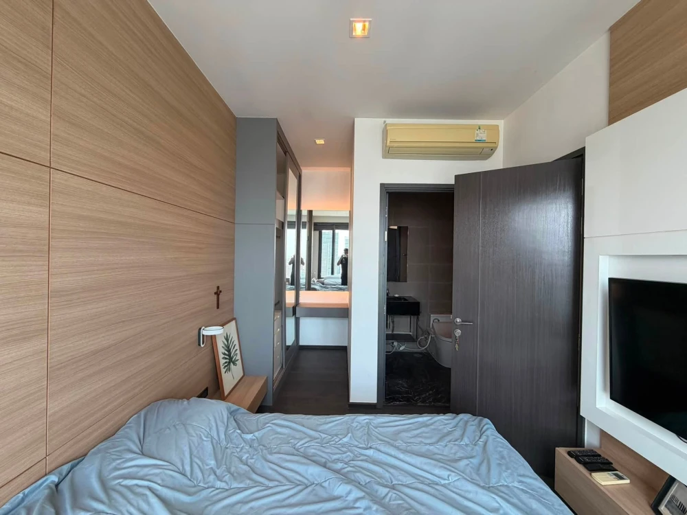 ขาย ให้เช่า Edge By Sansiri (Sukhumvit 23) 2 ห้องนอน บิวท์อินเฟอร์นิเจอร์อย่างดี รีบจองเลย