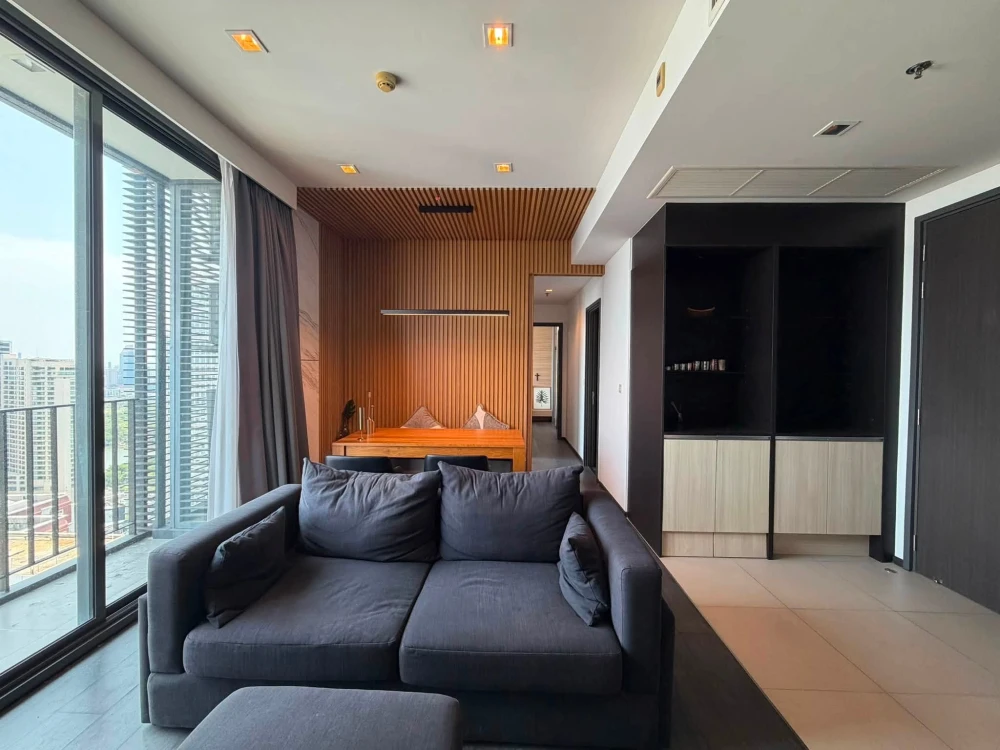 ขาย ให้เช่า Edge By Sansiri (Sukhumvit 23) 2 ห้องนอน บิวท์อินเฟอร์นิเจอร์อย่างดี รีบจองเลย