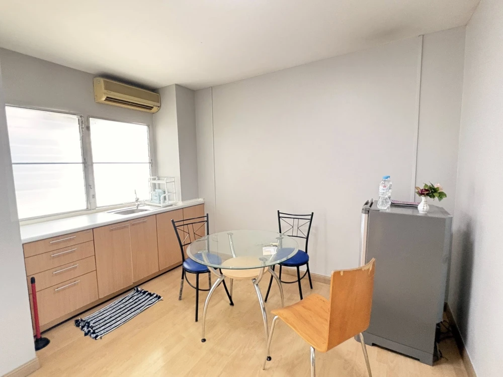 ขาย ให้เช่า Garden Court ห้องน่าอยู่ ชั้น 7 เฟอร์นิเจอร์และสิ่งอำนวยความสะดวกครบครัน จองเลย