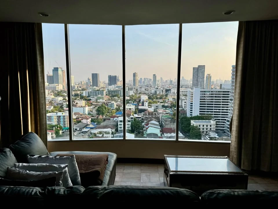 ขาย ให้เช่า La Maison Phaholyothin 24 ห้องกว้างขวาง พื้นที่ใช้สอยเยอะ ไม่จองแล้วจะเสียดายทีหลัง